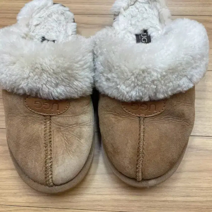 [BUNJANG] UGG Brown Slippers 240 / UGG 어그 브라운 슬리퍼 240