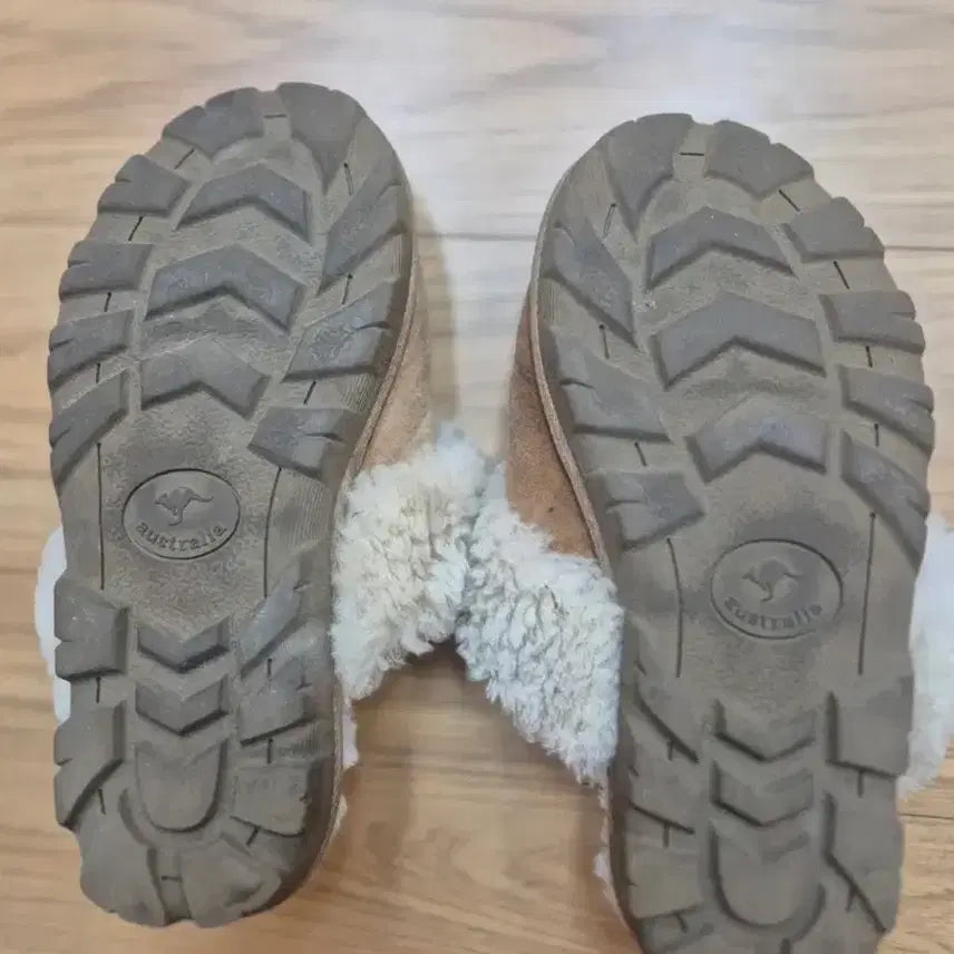 [BUNJANG] UGG Brown Slippers 240 / UGG 어그 브라운 슬리퍼 240