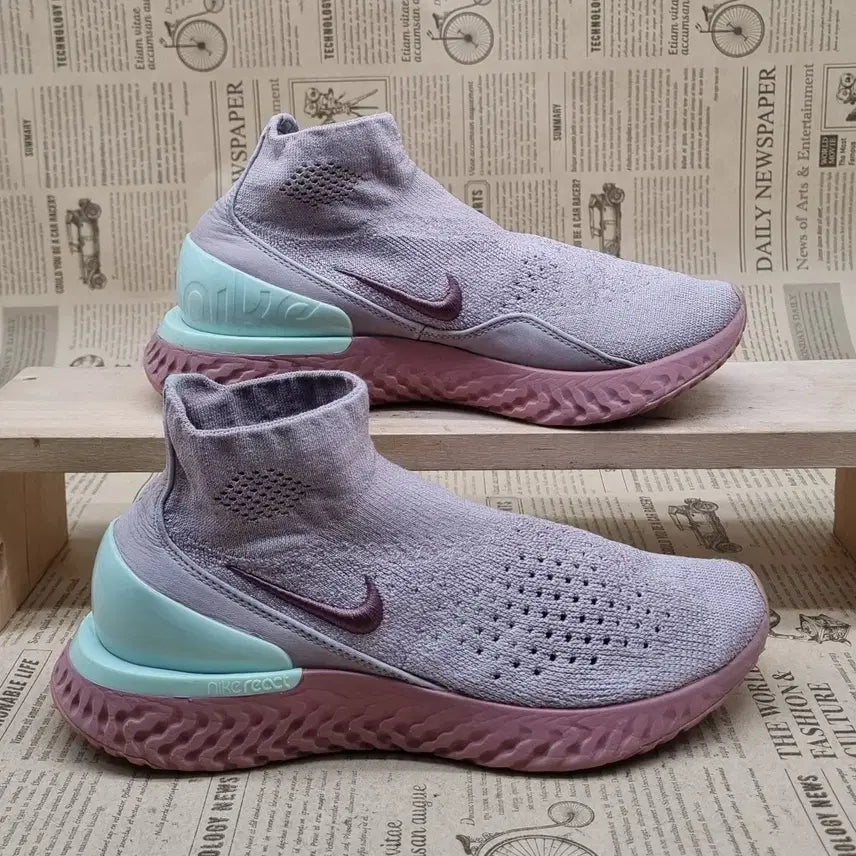 [BUNJANG] Nike Rise React Flyknit 235 Sneakers / 나이키 라이즈 리액트 플라이니트235