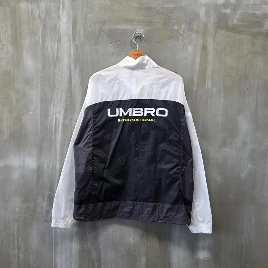 [BUNJANG] Umbro Flight Ripstop Windbreaker (XL) / 엄브로 플라이트 립스탑 바람막이/남성(XL)/ST2344