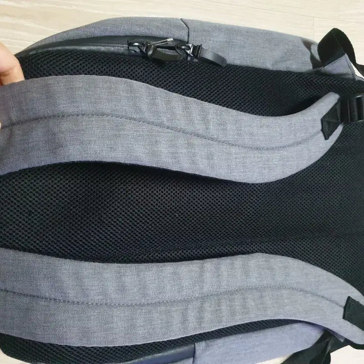 [BUNJANG] Adidas Gray Backpack Bag / 아디다스 회색 백팩 가방