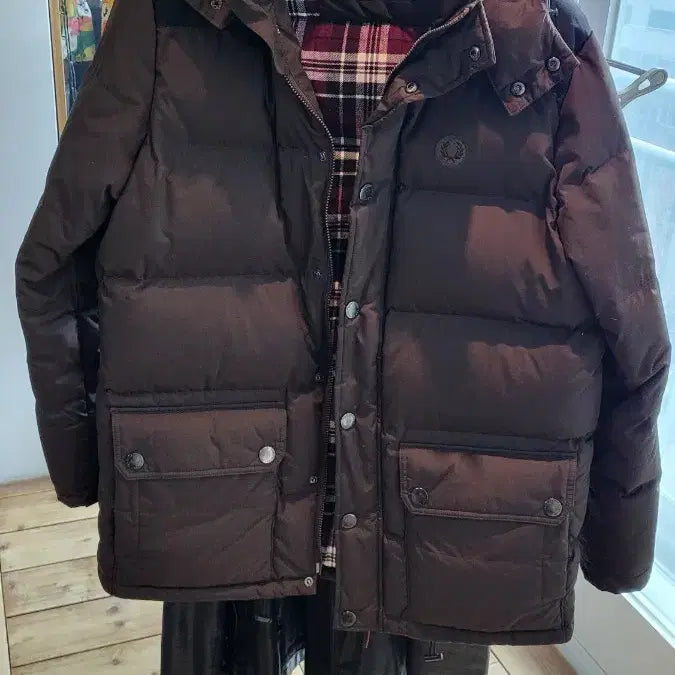 [BUNJANG] Fred Perry Brown Down Padded Jumper / 프레드페리 브라운 다운 패딩 점퍼