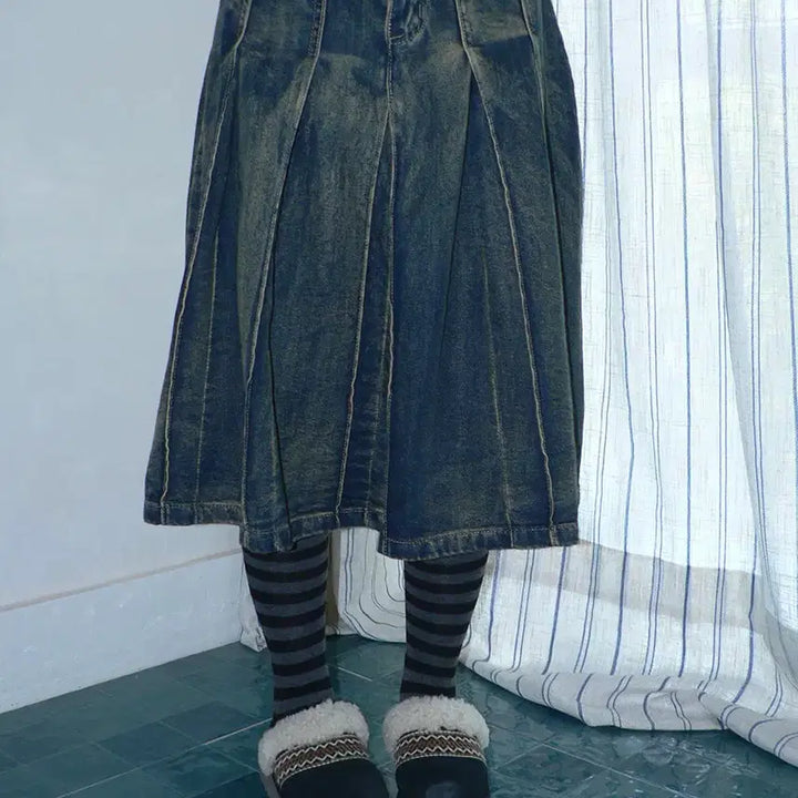 [BUNJANG] angproject Distressed A-Line Denim Pleated Skirt / angproject 레트로 디스트레스드 A라인 데님 플리츠 치마