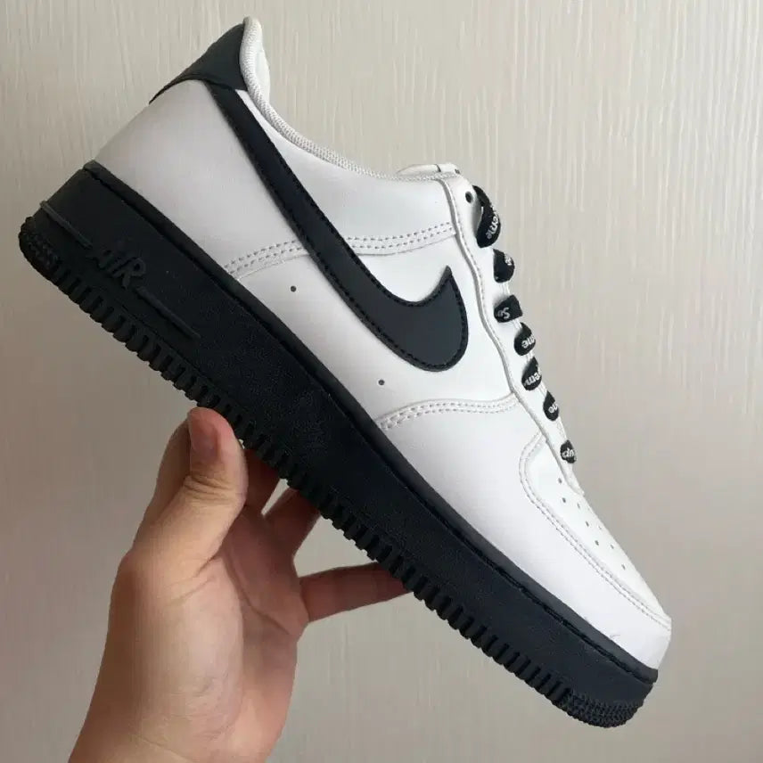 [BUNJANG] Nike Air Force 1 Low Black Midsole Sneakers / 에어포스1 로우 블랙 미드솔