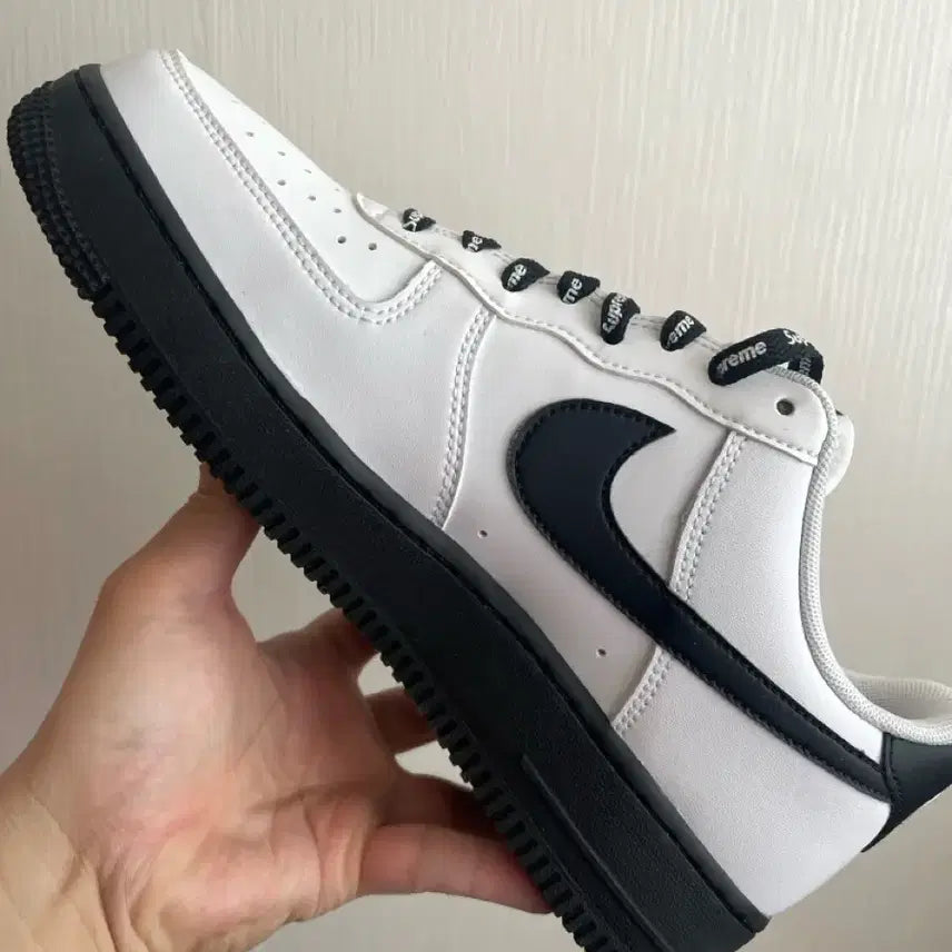 [BUNJANG] Nike Air Force 1 Low Black Midsole Sneakers / 에어포스1 로우 블랙 미드솔