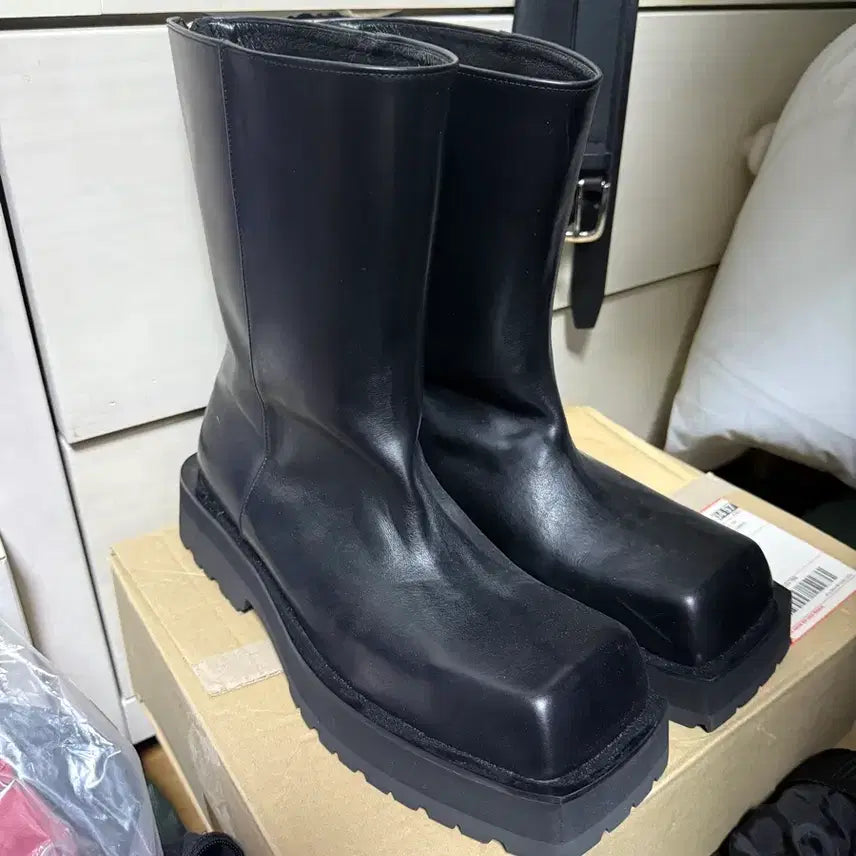 [BUNJANG] SOULESURES LEX Chelsea Boots / SOULESURES쏘유레슈어 LEX 275