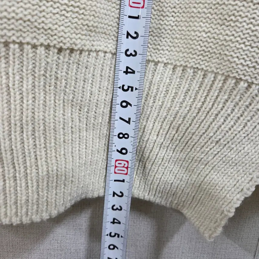 [BUNJANG] Generic Cable Knit Round Neck Sweater / 여성 꽈베기 케이블 라운드넥 니트 F