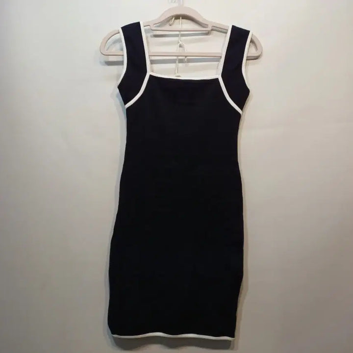 [BUNJANG] Black and White Slim Fit Dress / 블랙 화이트 배색 슬림핏 원피스80사이즈 봄가을   62200