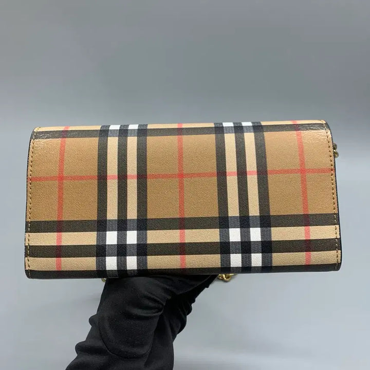 [BUNJANG] Burberry Vintage Check Chain Strap Leather Wallet / 267000700 버버리 빈티지 체크 체인 스트랩 가죽지갑