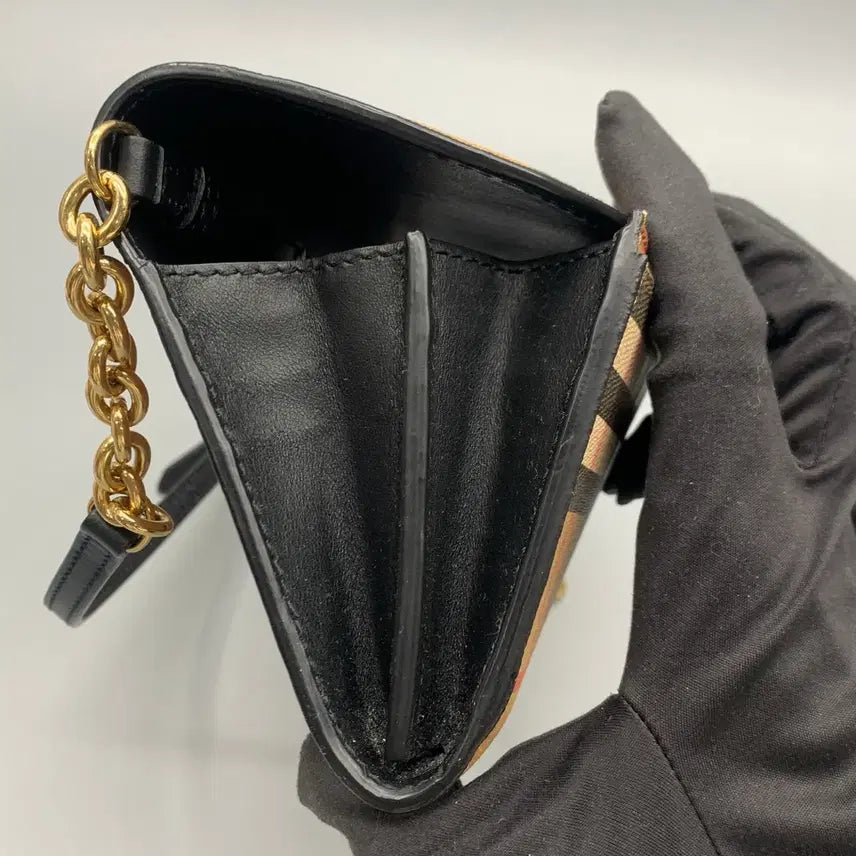 [BUNJANG] Burberry Vintage Check Chain Strap Leather Wallet / 267000700 버버리 빈티지 체크 체인 스트랩 가죽지갑