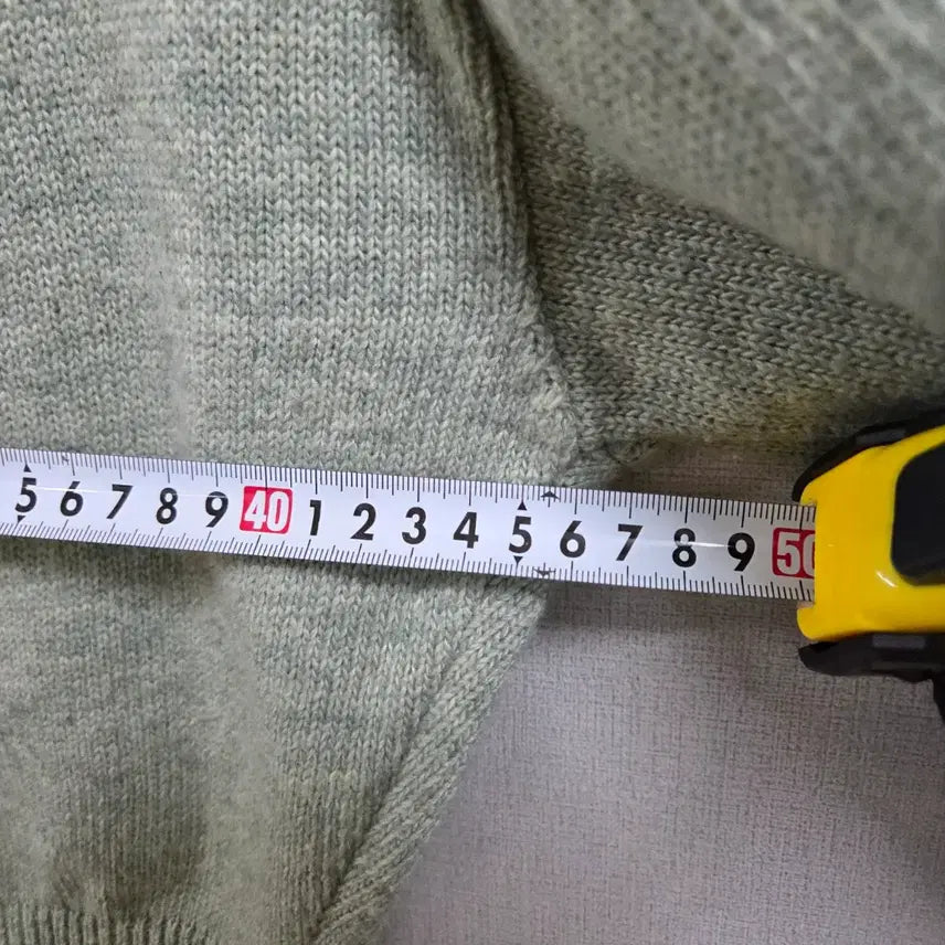 [BUNJANG] V-neck Crop Pea Knit Top / 여성 V넥 크롭 완두콩 니트 F