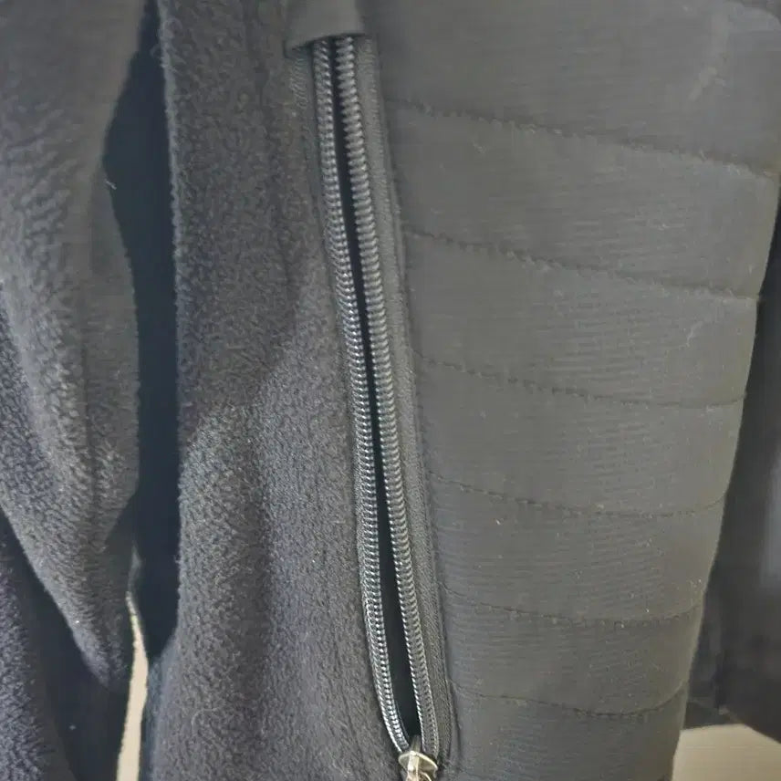 [BUNJANG] New Balance Black Fleece Jacket S / 뉴발란스 검정색 기모 자켓 s