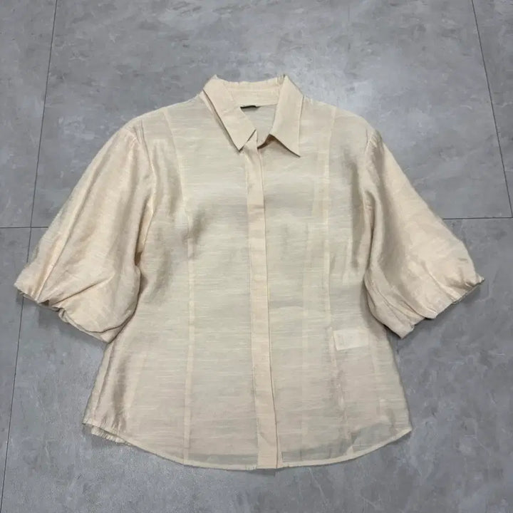 [BUNJANG] F Unknown Top / F 시에