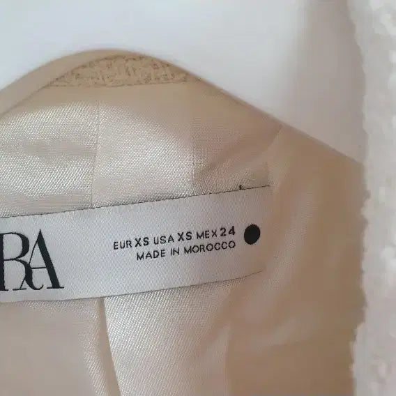 [BUNJANG] ZARA Tweed Jacket - Ivory - 55 / 자라 트위드자켓/55