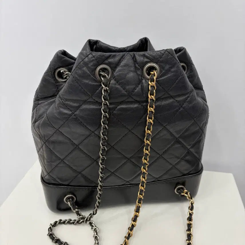 BUNJANG] Chanel Gabrielle Backpack Black / 샤넬 가브리엘 백펙 블랙