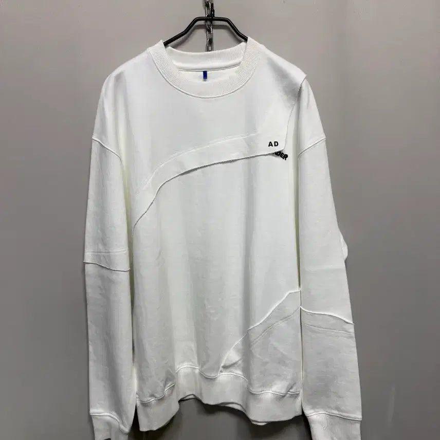 [BUNJANG] ADER Error A3 White Sweatshirt / 아더에러 화이트 맨투맨 티셔츠A3 (배송비포함)