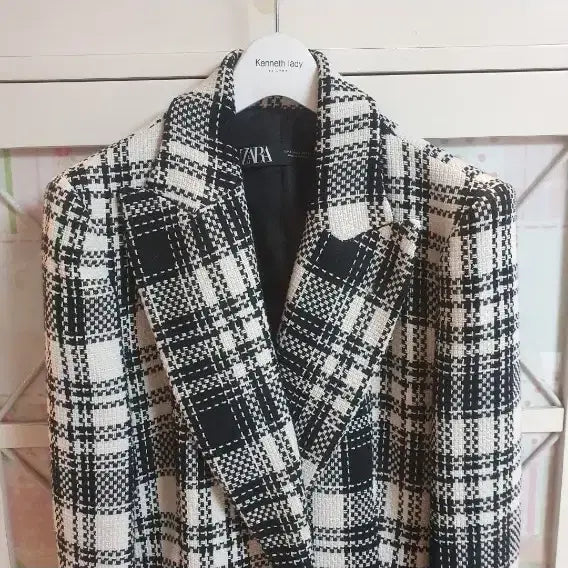 [BUNJANG] ZARA Tweed Jacket - Black and White Check Pattern / 자라 트위드자켓/55
