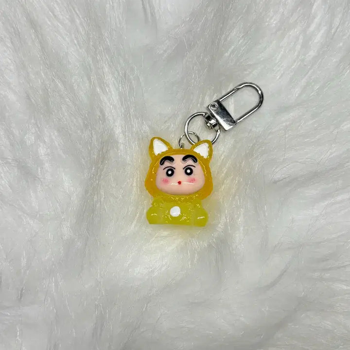 [BUNJANG] Yellow Cat Shin Chan Mini Keychain / 노랑 고양이 야광 짱구 미니 키링