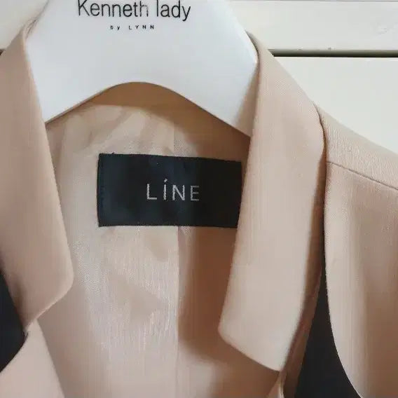 [BUNJANG] Line Trench Coat / Line 트렌치코트/55