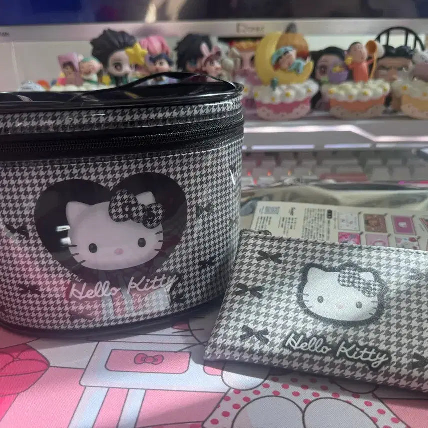 [BUNJANG] Kitty Monotone Black Check Pouch & Coin Purse Bundle Set / 키티 모노톤 블랙체크 파우치 & 동전지갑 세트 일괄