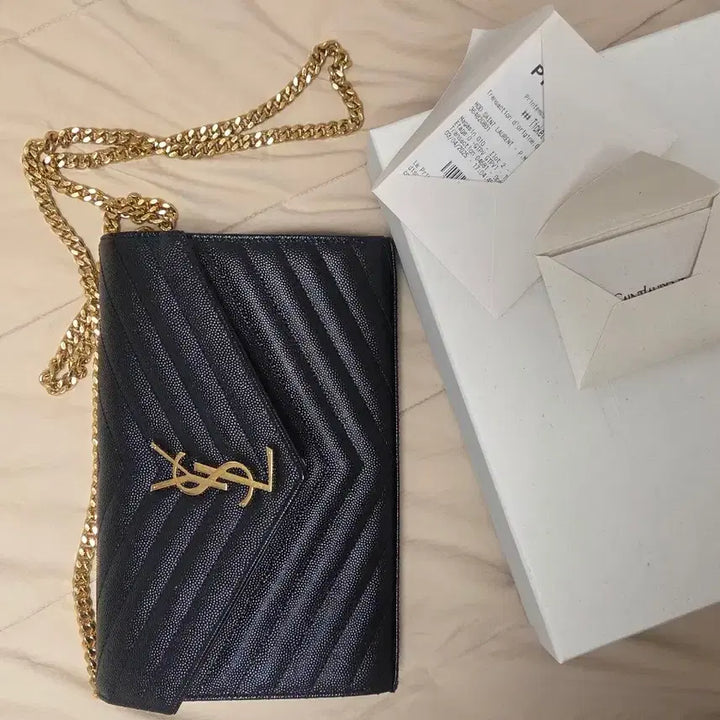 [BUNJANG] Yves Saint Laurent Clutch Bag / 입생 25년식 여자가방 판매합니다