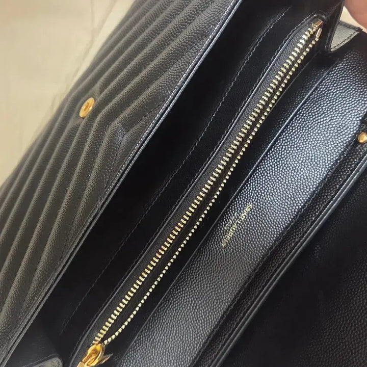 [BUNJANG] Yves Saint Laurent Clutch Bag / 입생 25년식 여자가방 판매합니다