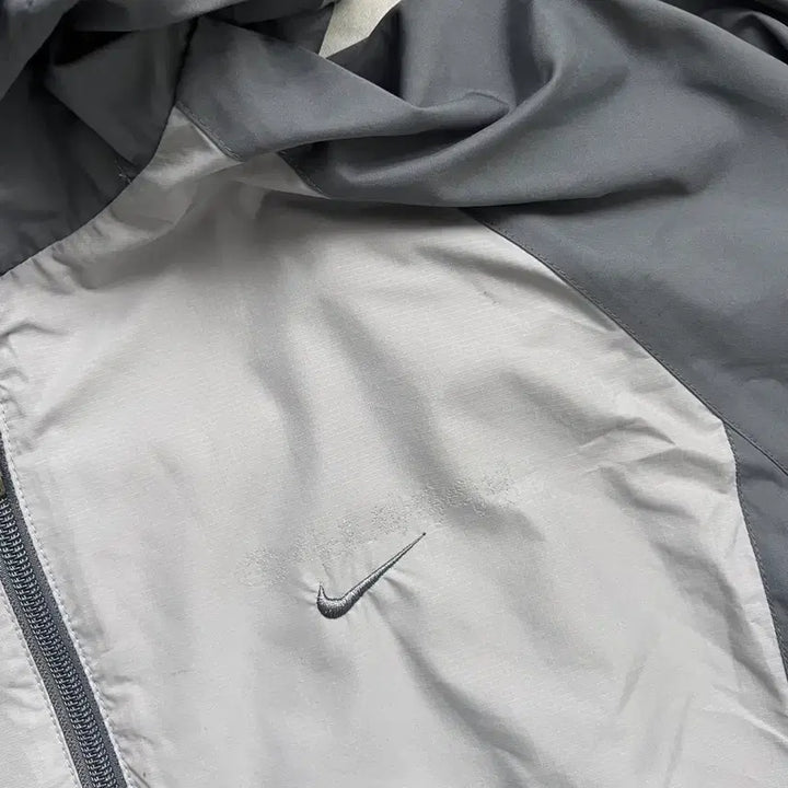 [BUNJANG] Nike Hooded Windbreaker Jacket / 나이키 후드 바람막이