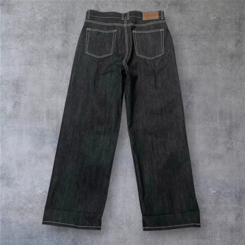 [SOLD OUT] 비슬로우 Beslow 흑청 스티치 포인트 셀비지 와이드 데님팬츠 32