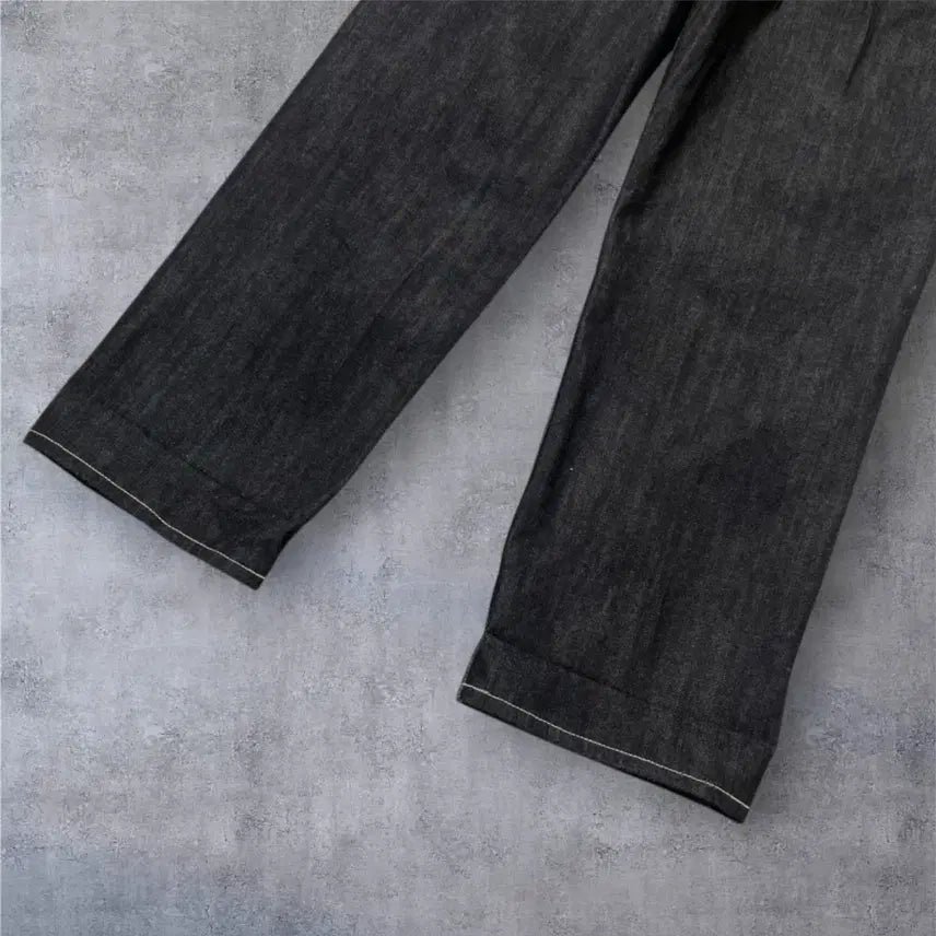 [SOLD OUT] 비슬로우 Beslow 흑청 스티치 포인트 셀비지 와이드 데님팬츠 32