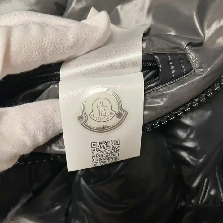 [BUNJANG] Moncler Maya Down Jacket / [21fw/7size] 몽클레어 마야