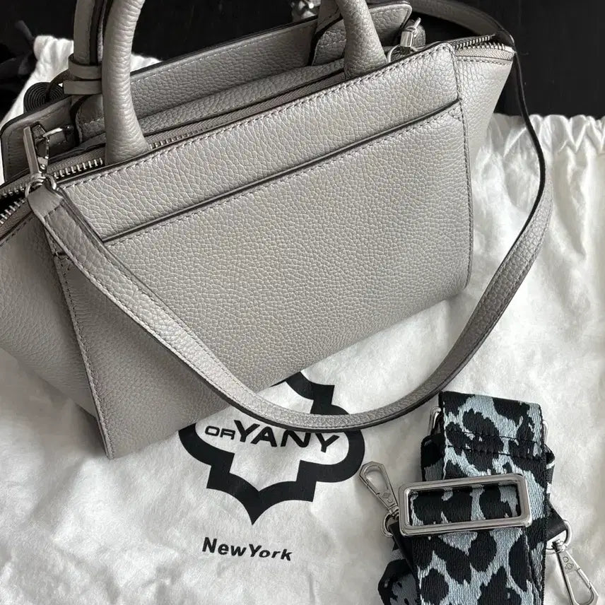 [BUNJANG] Oryany Nerit Handbag / 오야니 네리트 가방