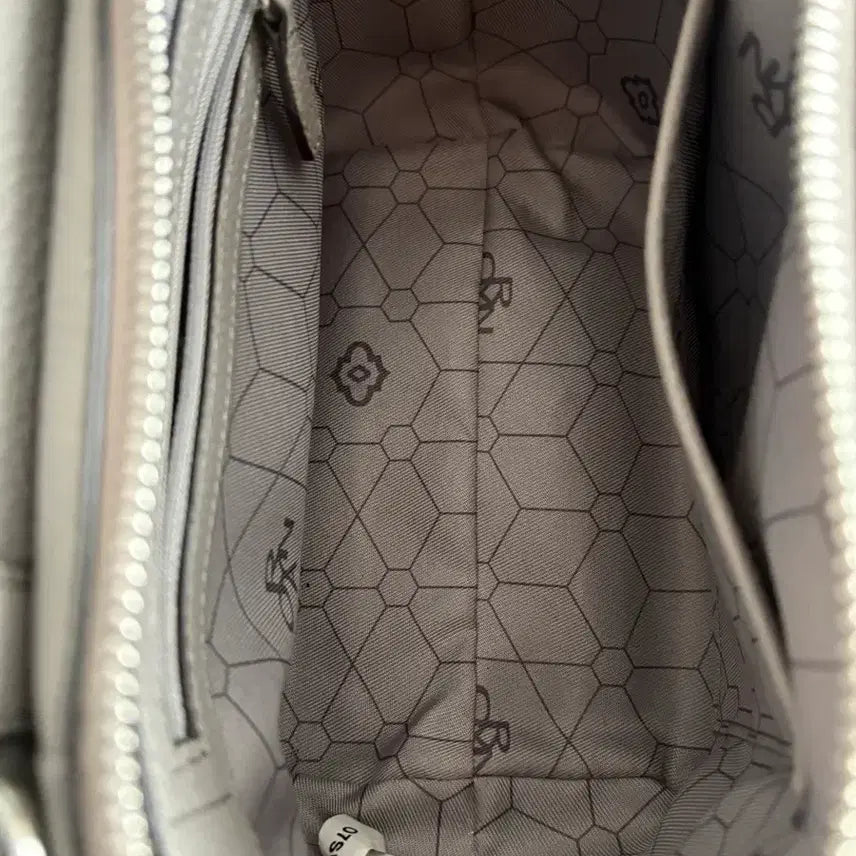 [BUNJANG] Oryany Nerit Handbag / 오야니 네리트 가방