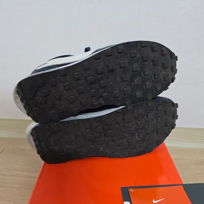 [SOLD OUT] 나이키 LD와플 사카이 네이비 270mm