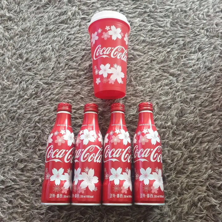 [BUNJANG] Coca-Cola Cherry Blossom Edition Tumbler Set / 코카콜라 벚꽃 에디션 텀블러 기획팩