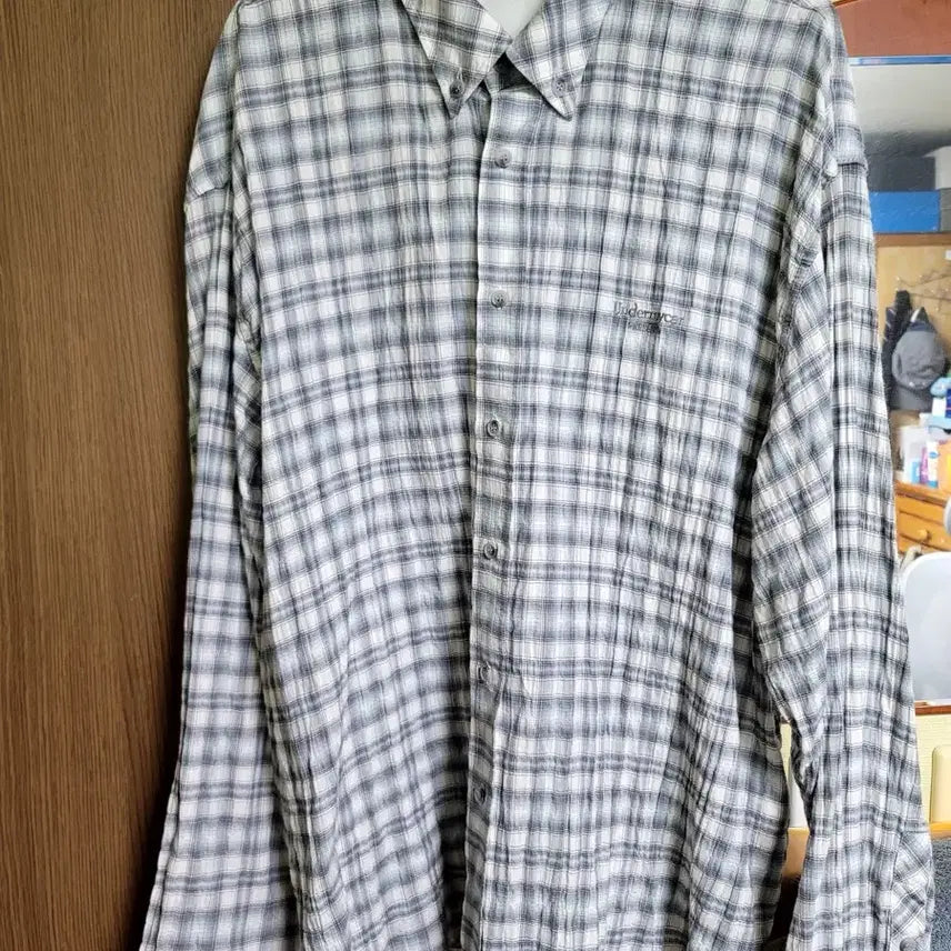 [BUNJANG] Under My Car Basic Check Shirt - White Blue / 언더마이카 무.37 안티 로고 플레이 베이직 체크셔츠 화이트블루