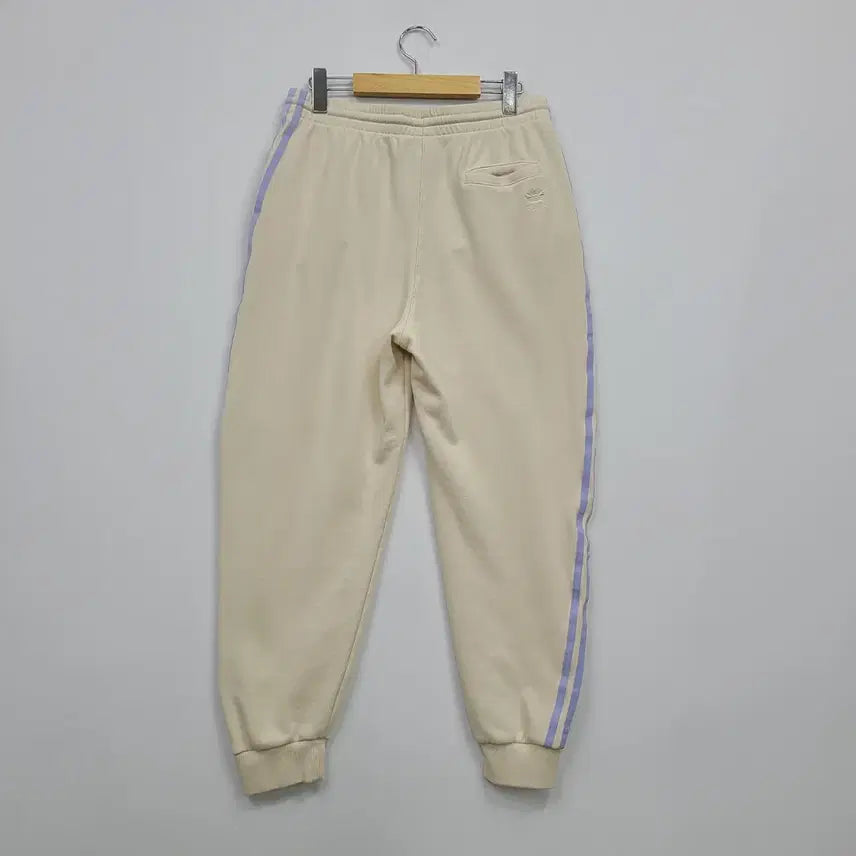 [BUNJANG] Adidas Ivory Training Pants / 아디다스 아이보리 삼선 트레이닝 바지/2023ss/L/앨리스/402