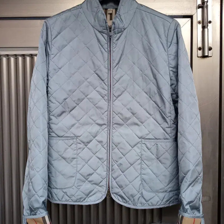 [BUNJANG] Burberry Women's Quilted Jacket - Light Blue / 정품 버버리 여성 퀼팅 자켓 라이트블루 상태양호