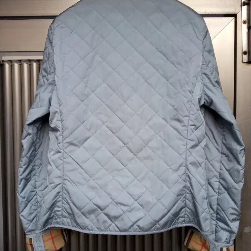 [BUNJANG] Burberry Women's Quilted Jacket - Light Blue / 정품 버버리 여성 퀼팅 자켓 라이트블루 상태양호