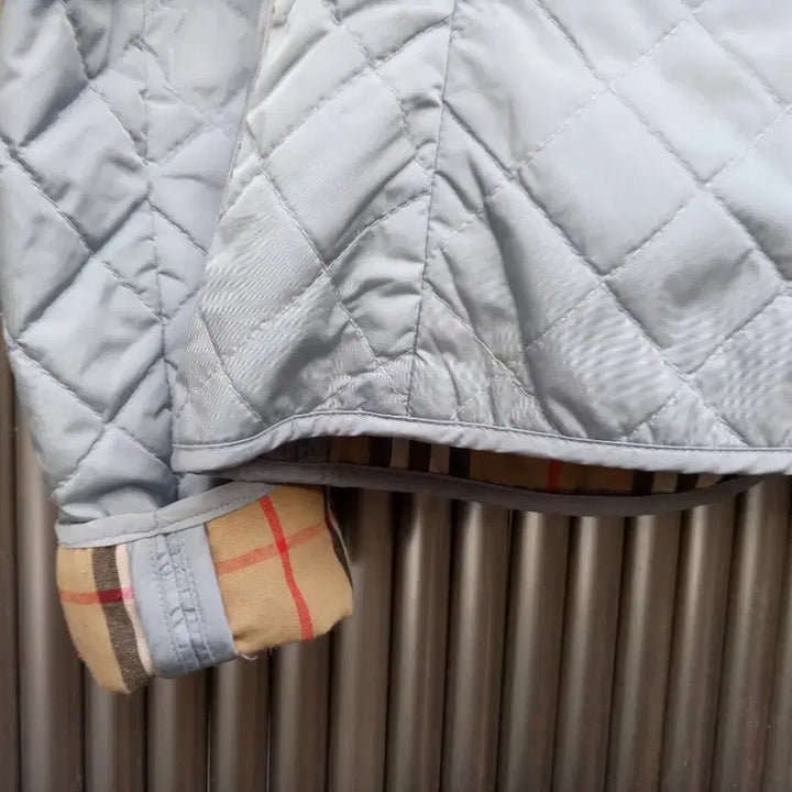[BUNJANG] Burberry Women's Quilted Jacket - Light Blue / 정품 버버리 여성 퀼팅 자켓 라이트블루 상태양호