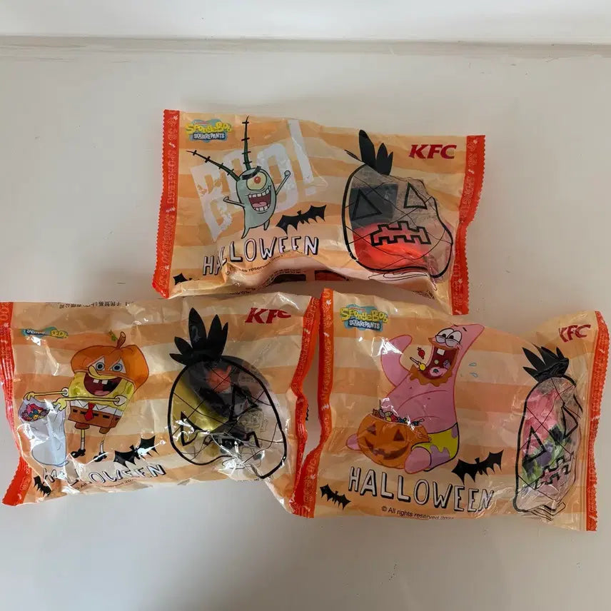 [BUNJANG] KFC SpongeBob Halloween Figure Bundle Set / 일괄) KFC 스폰지밥 할로윈 피규어 미개봉