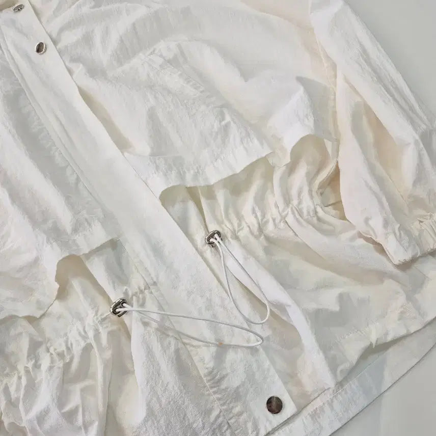 [BUNJANG] Anne Klein Hooded Short Field Jacket / 앤클라인 후드 숏야상점퍼