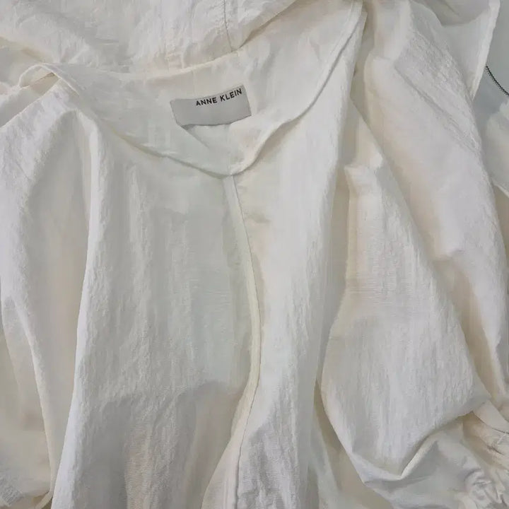 [BUNJANG] Anne Klein Hooded Short Field Jacket / 앤클라인 후드 숏야상점퍼