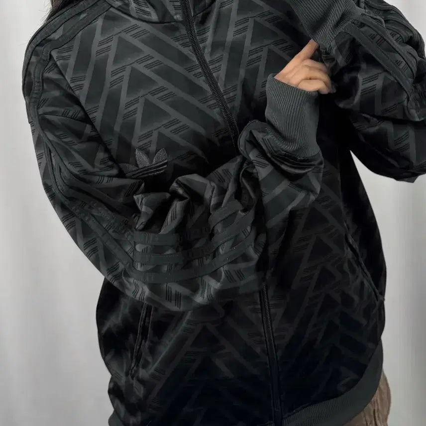 [BUNJANG] Adidas Firebird Black Pattern Track Top / 아디다스 파이어버드 블랙 패턴 트랙탑