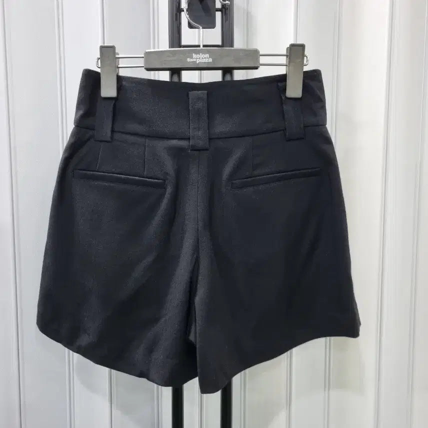 [BUNJANG] SJ Black Pleated Shorts / SJ SJ 샘플 검정색 플리츠 반바지