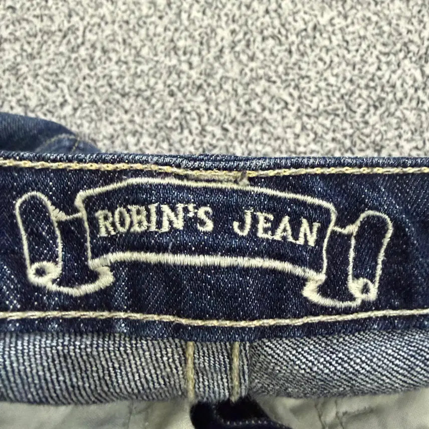 [BUNJANG] 24 Robbins Skinny Denim Pants / 24 로빈스 스키니 데님팬츠 0220T
