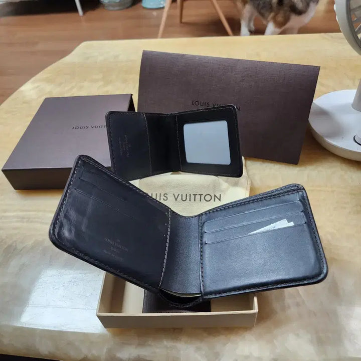 [BUNJANG] Louis Vuitton Men's Bifold Wallet / 루이비통 최곱급라인 반지갑팝니다.