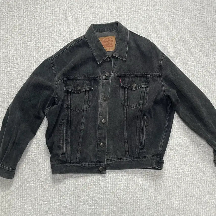 [BUNJANG] Levi's Black Denim Jacket / 리바이스 흑청 데님자켓