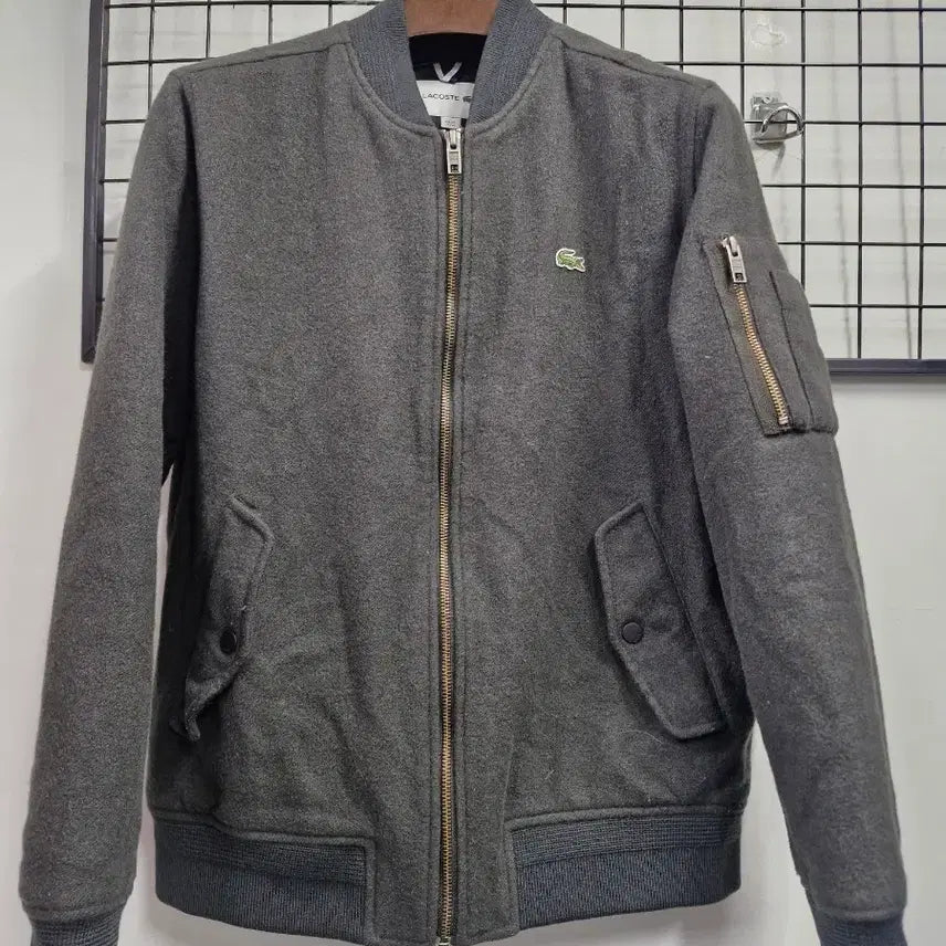[BUNJANG] Lacoste Wool Polyester Bomber Jacket / 95-100L 라코스테 울 폴리에스터 봄버 자켓 카키.