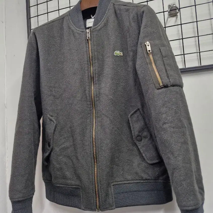 [BUNJANG] Lacoste Wool Polyester Bomber Jacket / 95-100L 라코스테 울 폴리에스터 봄버 자켓 카키.