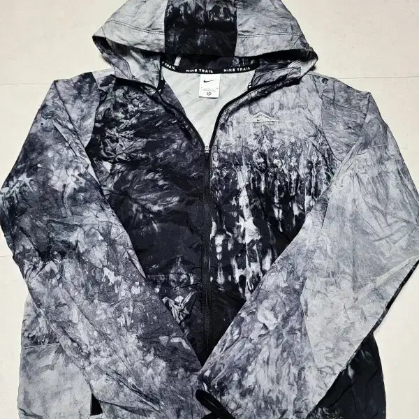 [BUNJANG] Nike Repel Trail Running Woven Windbreaker Jacket Women's / 나이키 리펠 트레일 러닝 우븐바람막이자켓 우먼스 폴1295